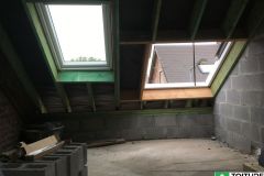 toiture-charpente-avec-velux-fenetre-de-toit